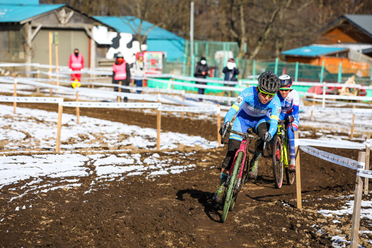 エリート女子 最終周回に仕掛けた今井美穂(CO2 bicycle)