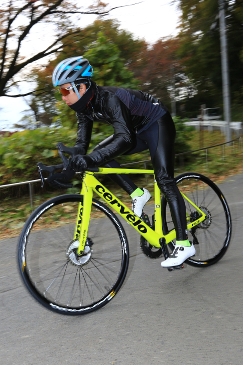 「低重心で安定性の高さ、コントロールのしやすさが際立つ1台」辻本尚希(L-Breath Bike)