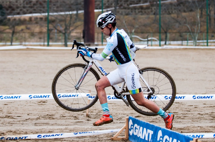 CJ C1の2位で走る積田蓮(Team CHAINRING)
