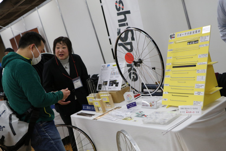 スポーク界の雄、ホシもブースを出展 ホイールビルディングに長けるショップからの注目が熱い