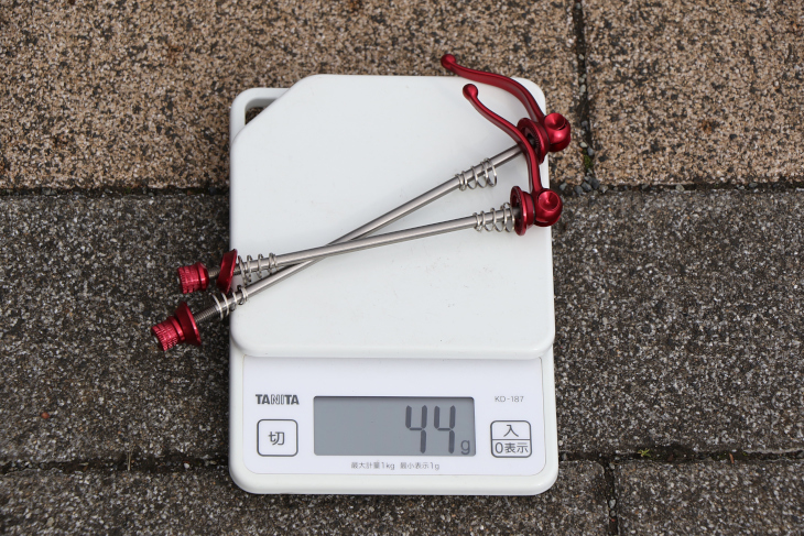 前後セットの実測値は44g(SUPER LIGHT QUICK SET)