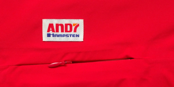 ANDYのYはセブンイレブンのロゴをアレンジしたもの