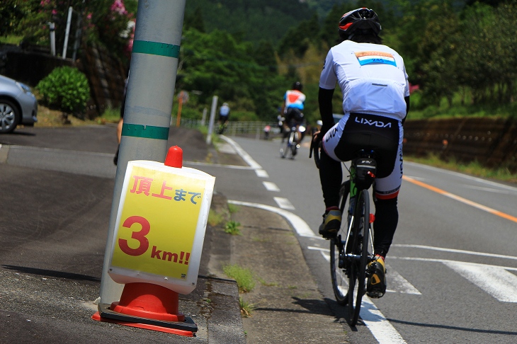 あと3km!いつの間にか斜度がきつくなってるんですよ