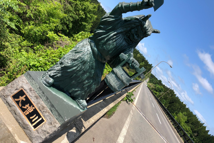 橋の上にもなまはげが登場!