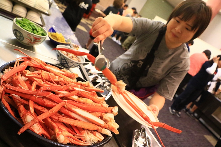 カニも食べ放題!