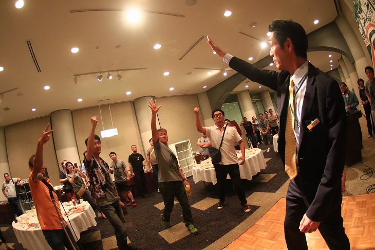 総支配人のじゃんけんに勝てば、ペア宿泊券が!