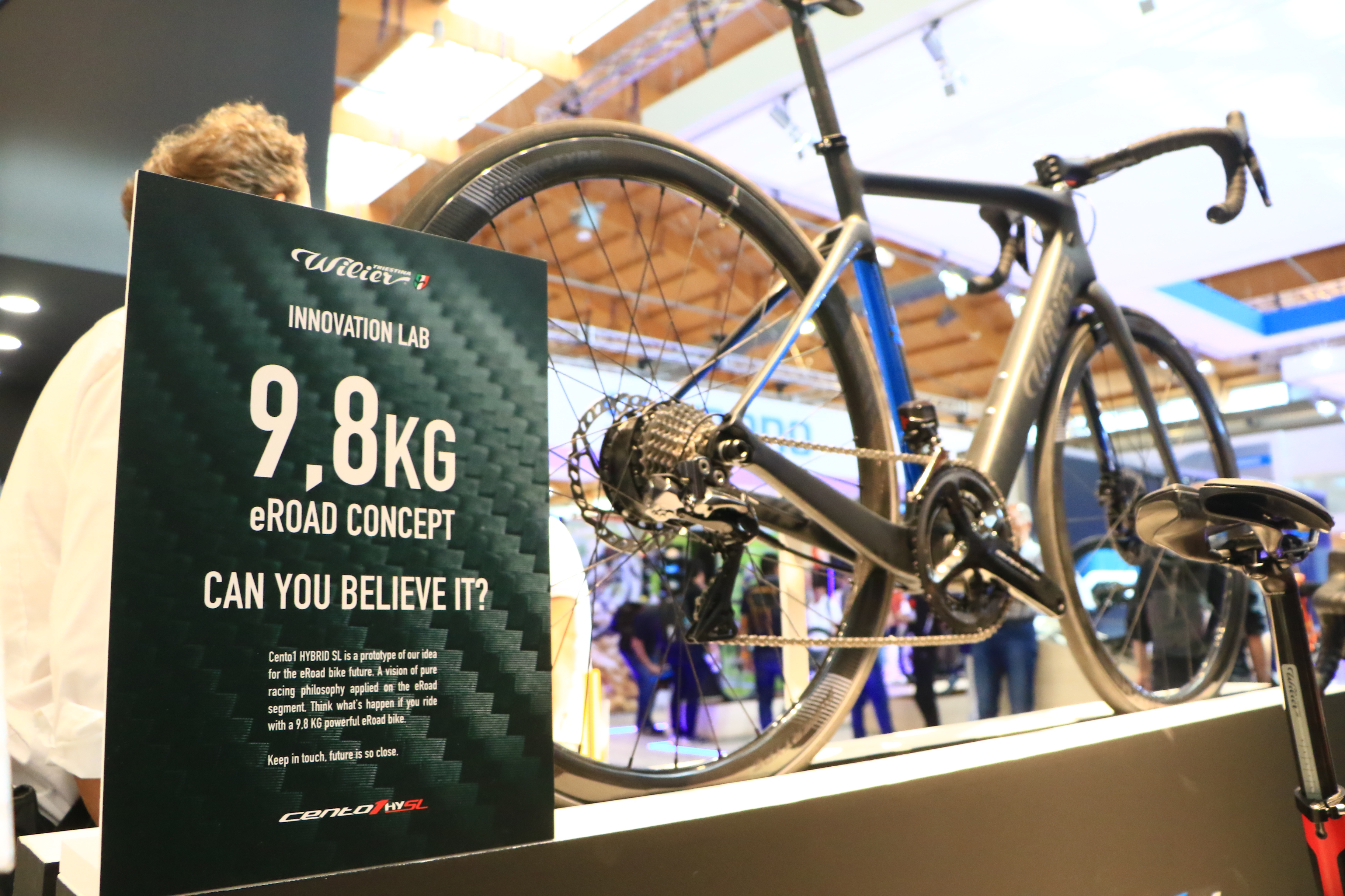 ウィリエール E-BIKEながら重量は9.8kg