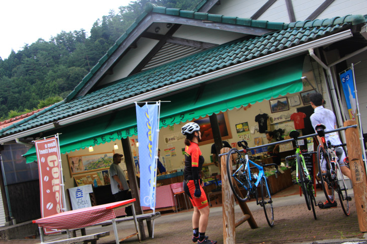 おもごふるさとの駅は車のデポにも使える施設 石鎚山ヒルクライムのスタート地点でもある