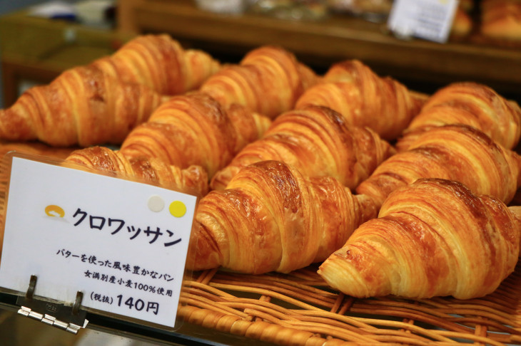 つやつやのクロワッサン 美味しそうですねえ
