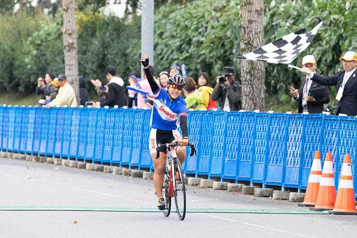 女子ロードレース 飯田風音(埼玉県、川越工業高校)が優勝