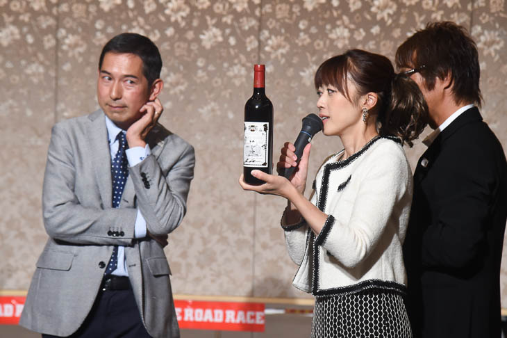なんと!浅田監督のワインが抽選会景品に