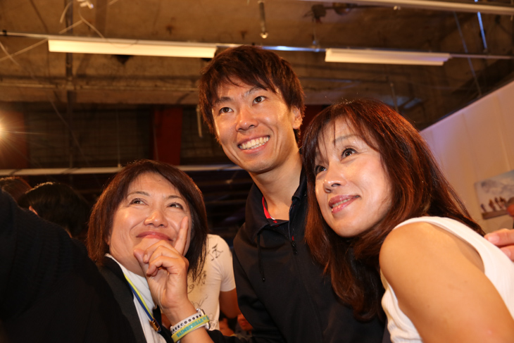 畑中勇介選手(チーム右京)も大人気だ