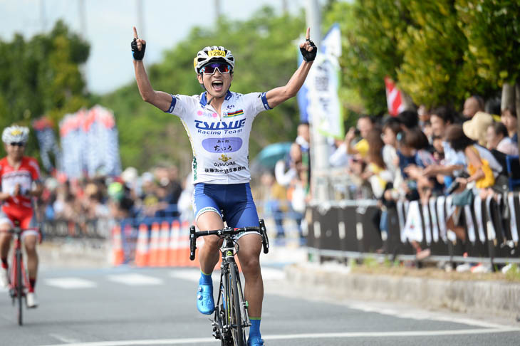 市民140km 優勝した岩切弘輝(津末レーシング)