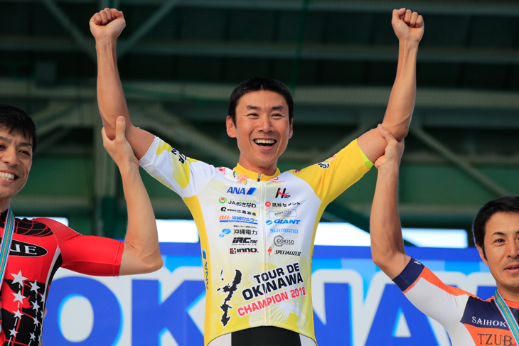 市民100kmオーバー40で優勝した宿谷英男(竹芝サイクルレーシング)