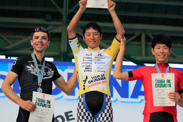 市民100kmアンダー39に優勝した川田直輝(FUNNY RIDE)