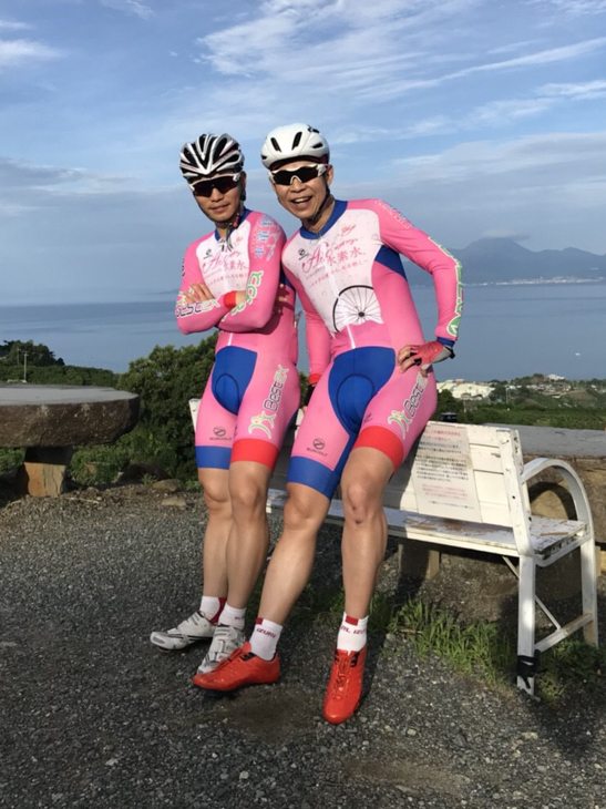 兄弟?と間違われる息子の慎也とナルシストの丘で