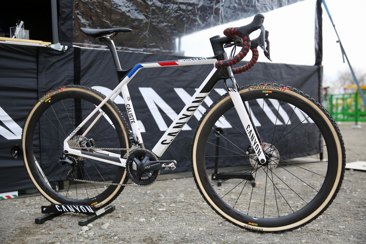 スティーブ・シェネル(フランス、チームシャザル・キャニオン)のキャニオン INFLITE CF SLX