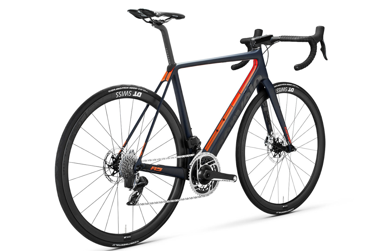 サーヴェロ R5 DISC(SRAM RED eTap AXS 完成車)
