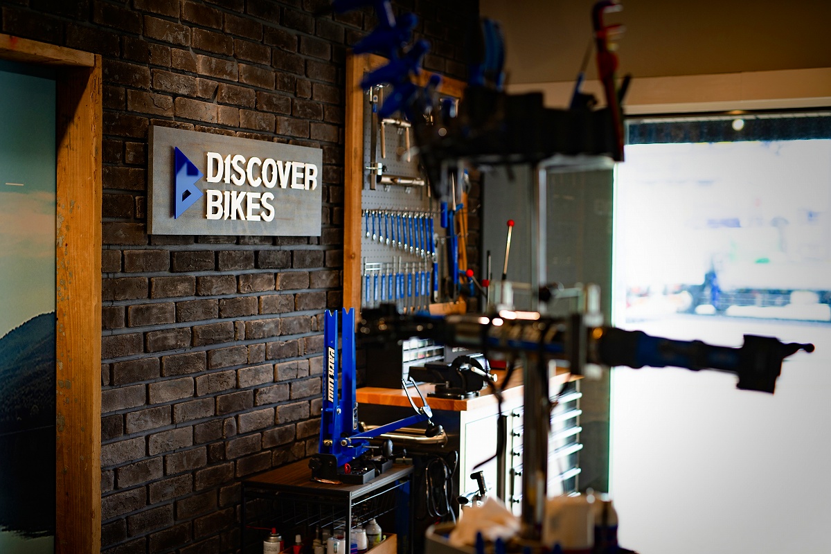 北陸初のトレックコンセプトストア DISCOVER BIKESが石川県野々市市にオープンする