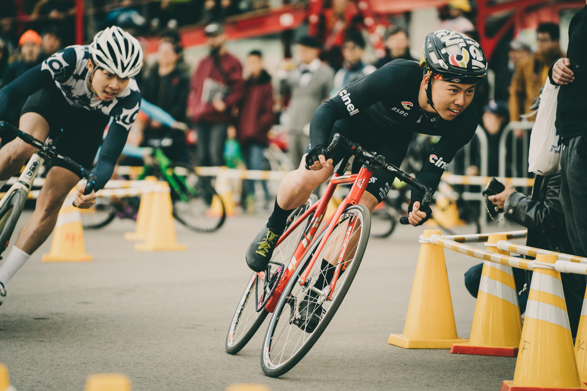 Team Cinelli Japan × BSBC のライダー 、チャンサダ選手が鮮やかな走り