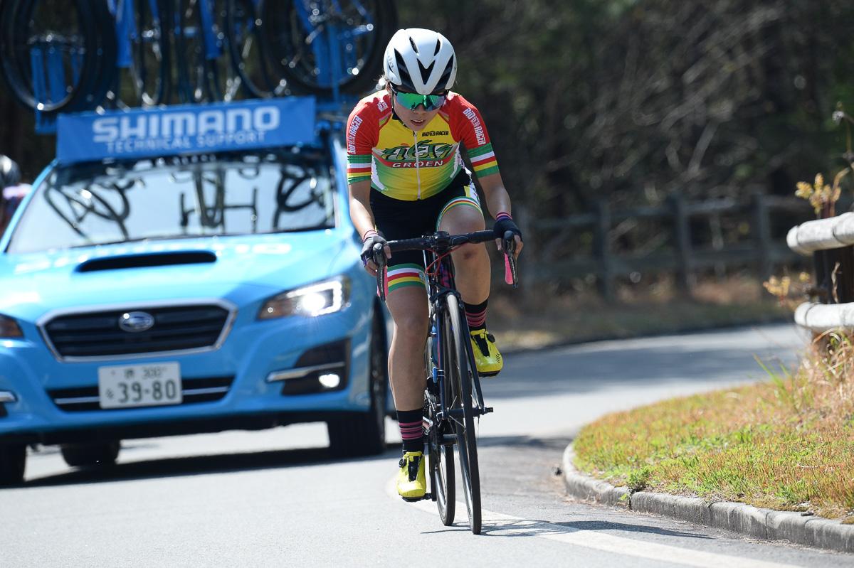 F(女子)残り3km、フィニッシュに向け独走を続ける望月美和子(フィッツ)