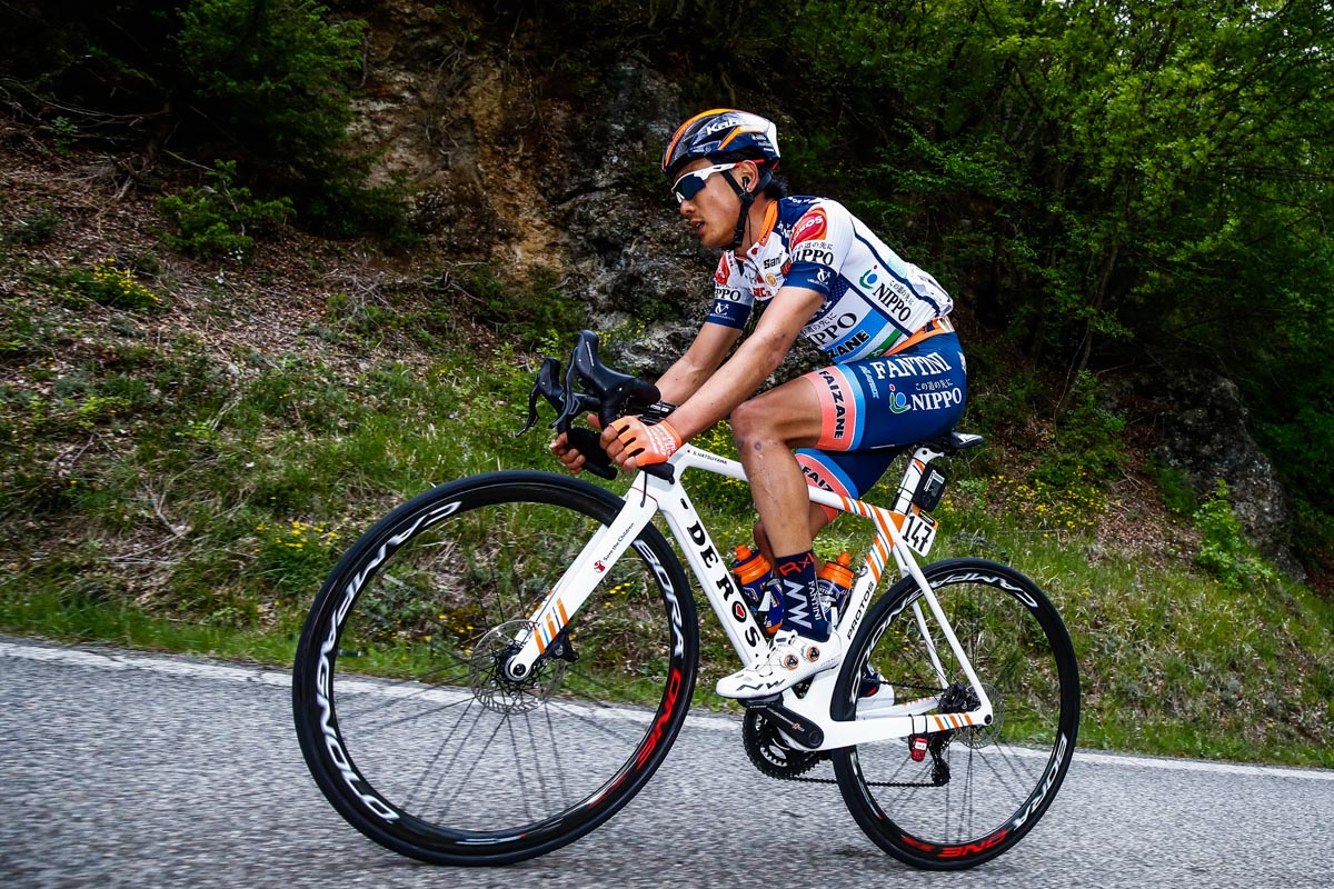 144kmにわたって逃げ続けた初山翔(NIPPOヴィーニファンティーニ・ファイザネ)