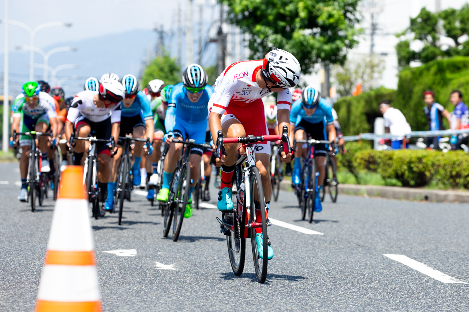 広島出身の大町健斗(JCF強化指定選手チーム)もアタックを仕掛ける