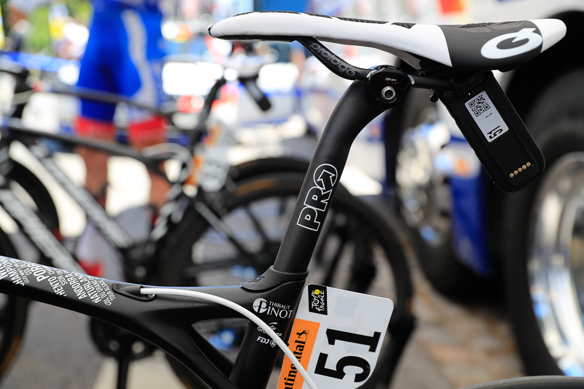 ティボー・ピノ(グルパマ・FDJ)のバイクにはPROのシートポストが装備されている