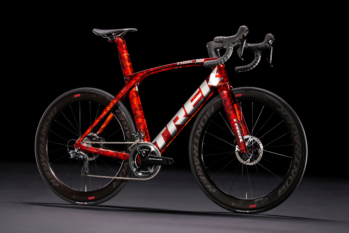トレック Madone(Molten Marble)