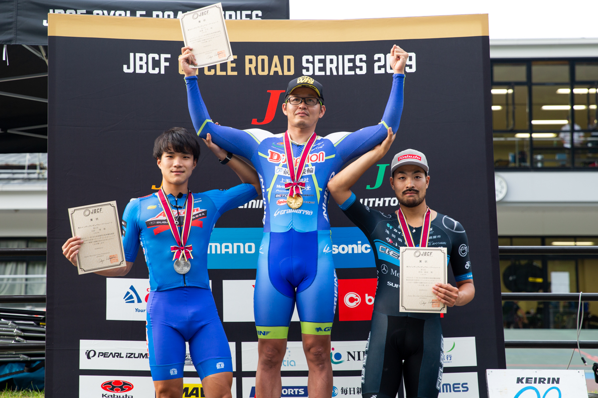 男子4km個人パーシュート 表彰式