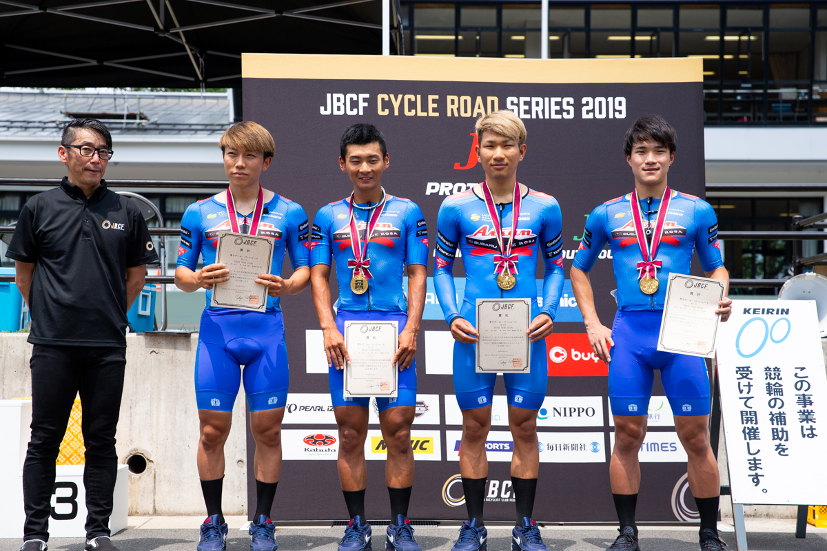 男子4kmチーム・パーシュート 表彰式