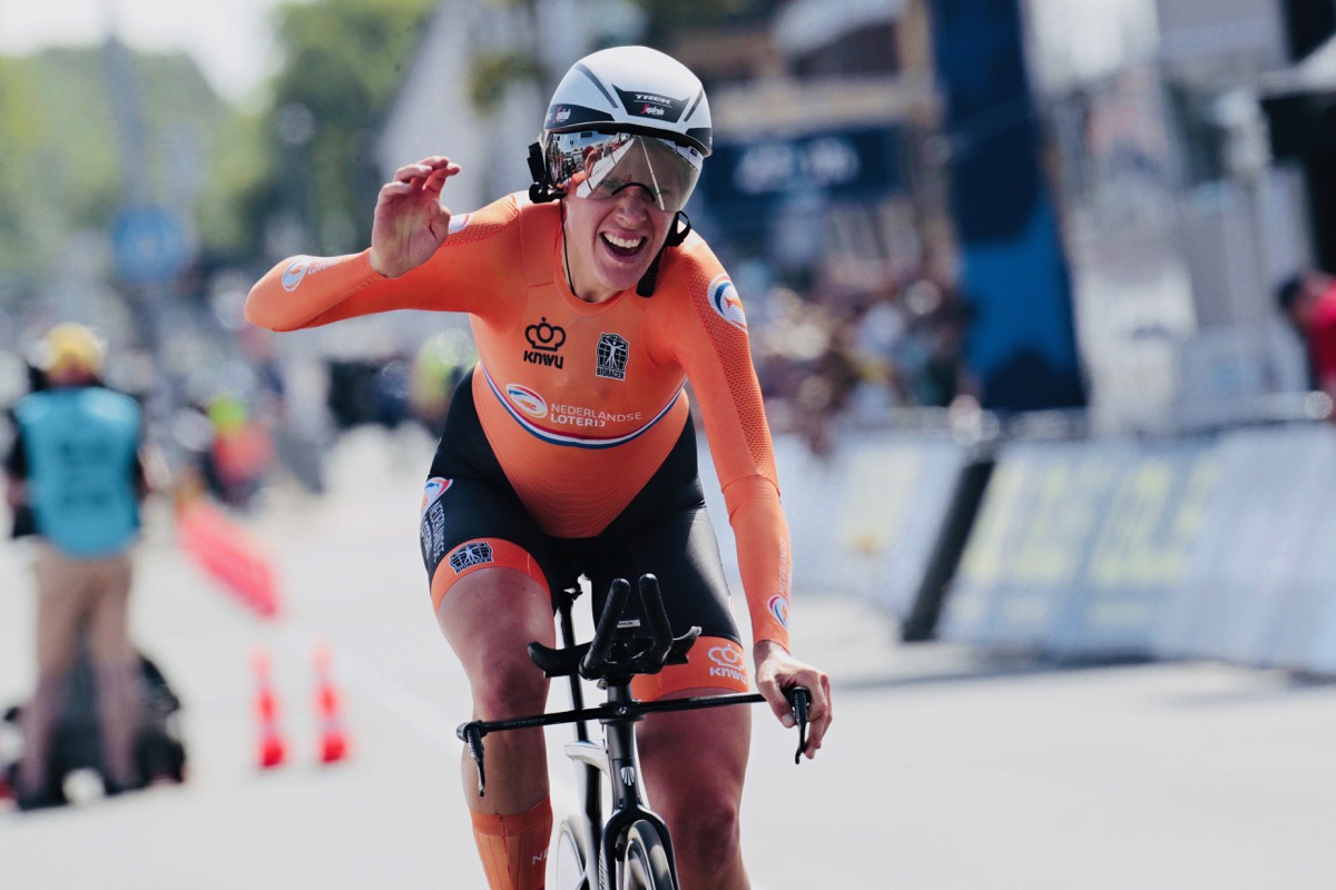 個人TTエリート女子で勝利したエレン・ファンダイク(オランダ)