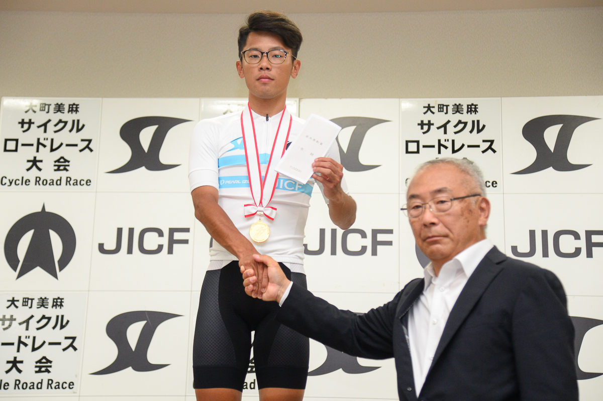 男子 高木秀彰賞は武山晃輔の日本大学へ