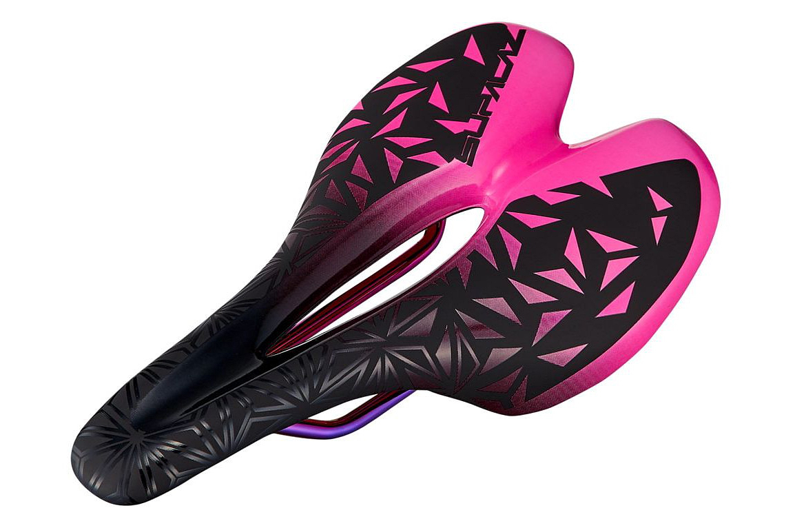 スパカズ Ignite Ti Saddle(ネオンピンク)