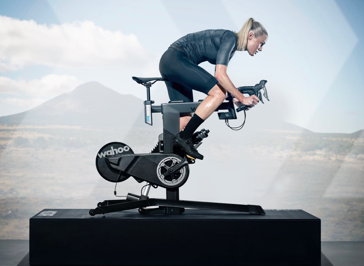 究極の室内トレーニングを実現するスマートバイク ワフー KICKR BIKE