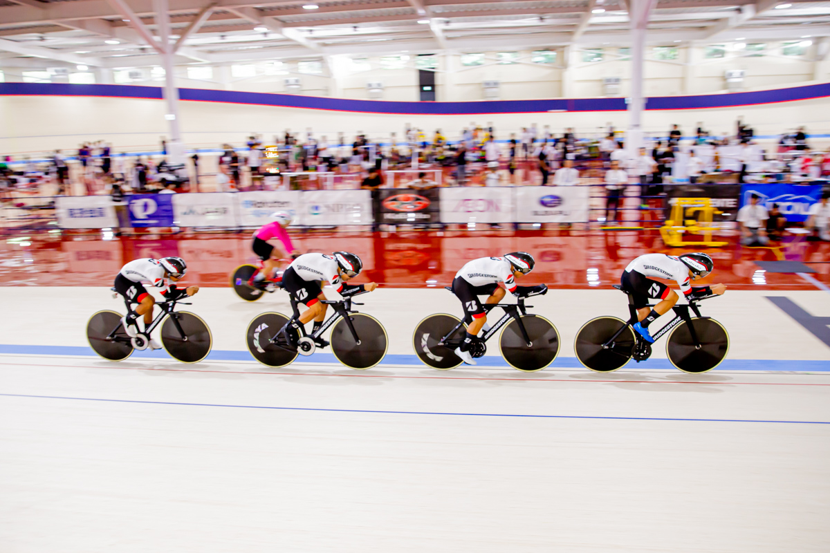 大会最終日 男子エリート 4kmチームパーシュート優勝 チームブリヂストンサイクリング(近谷・窪木・今村・橋本)