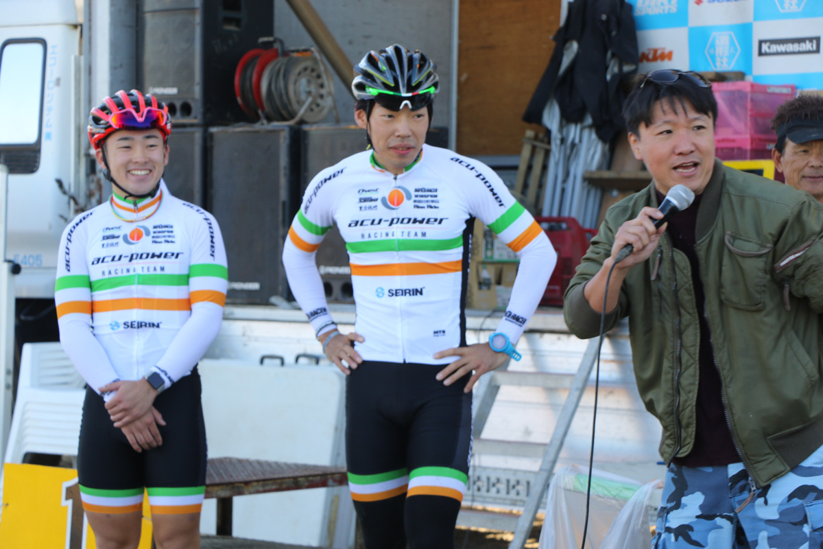 クロスカントリーエリミネーターの世界選手権を走った澤木紀雄選手(アキュパワー)と中村龍吉選手(アキュパワー)も参加