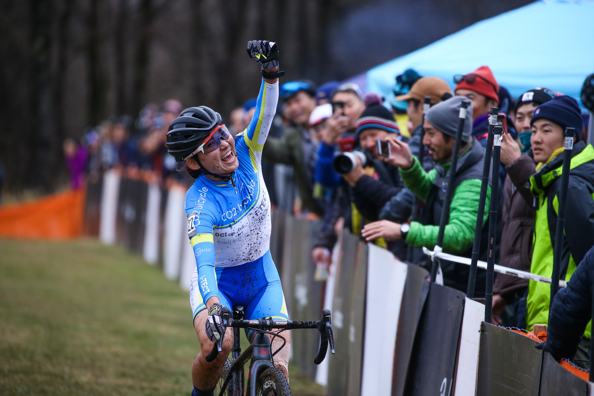 女子エリート 独走勝利した今井美穂(CO2bicycle)