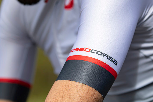 カステリのハイパフォーマンスライン”ROSSO CORSA(ロッソコルサ)”