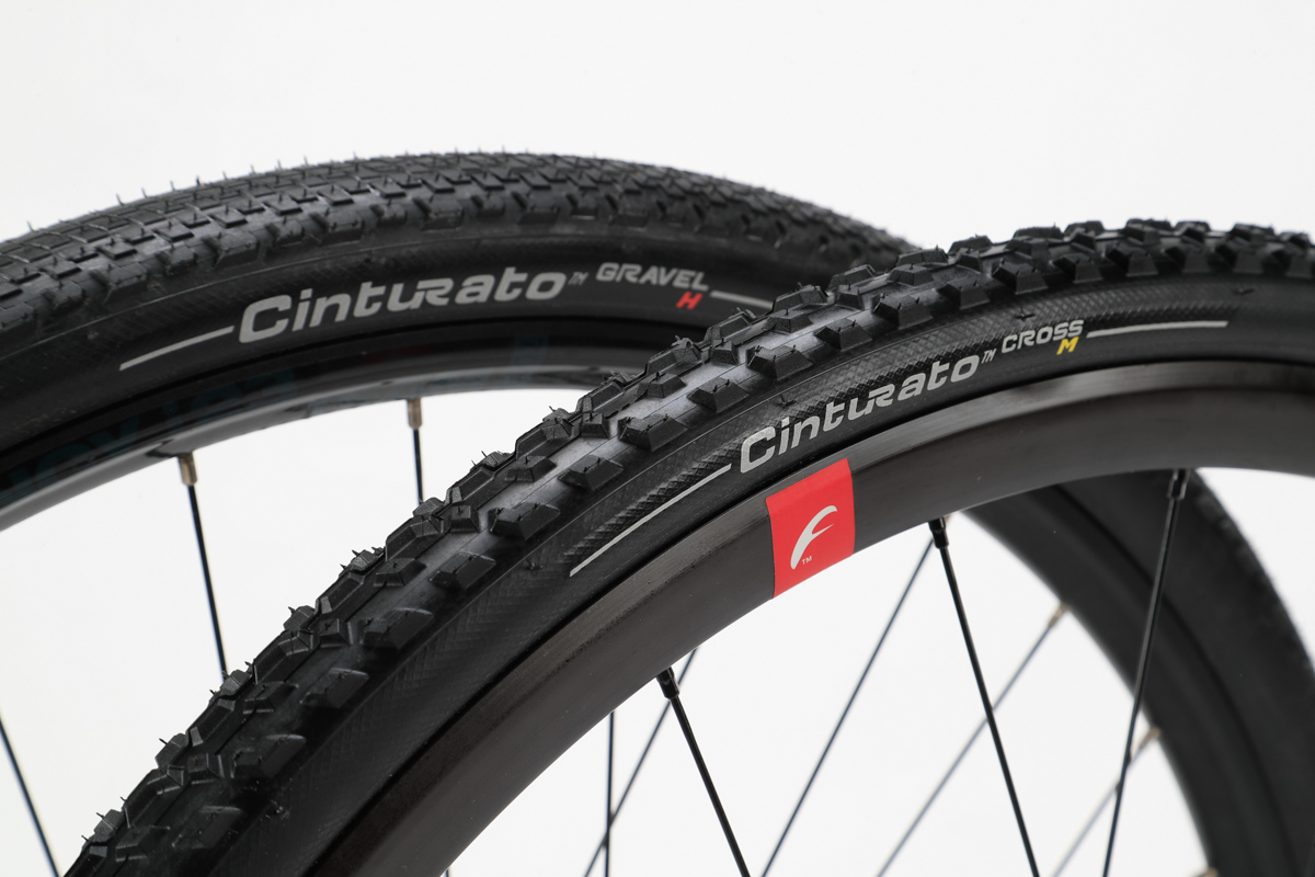 CROSS とGRAVELを揃えるピレリ CINTURATOのグラベル&CX系タイヤ