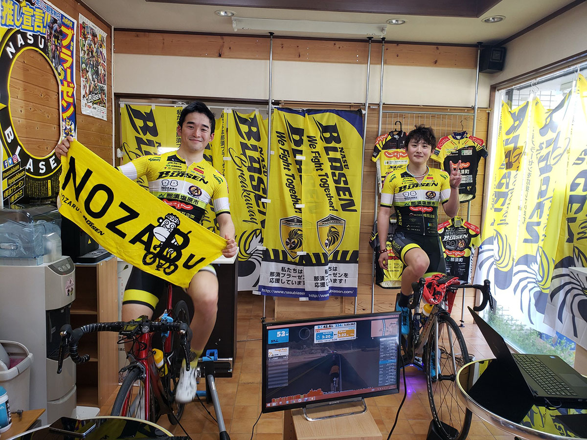 先日行われた那須ブラーゼン主催のズイフトMeetupに参加した柴田雅之と竹村拓(チーム公式SNSより)
