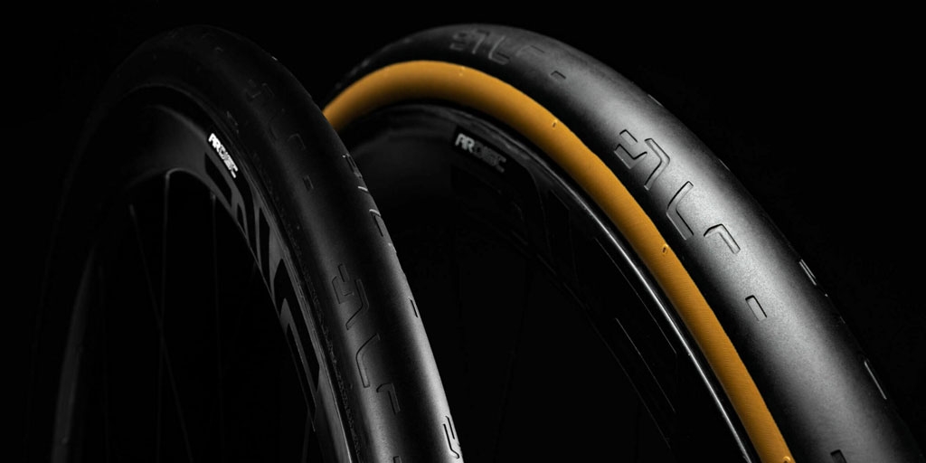 エンヴィ SES ROAD TIRE(ブラック、タン)