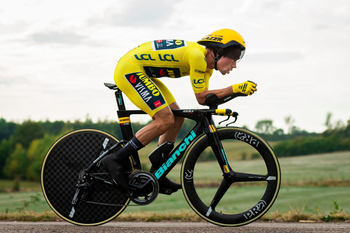 PRO 3Spoke Wheel、Disc Wheelを使用するプリモシュ・ログリッチ(スロベニア、ユンボ・ヴィスマ)