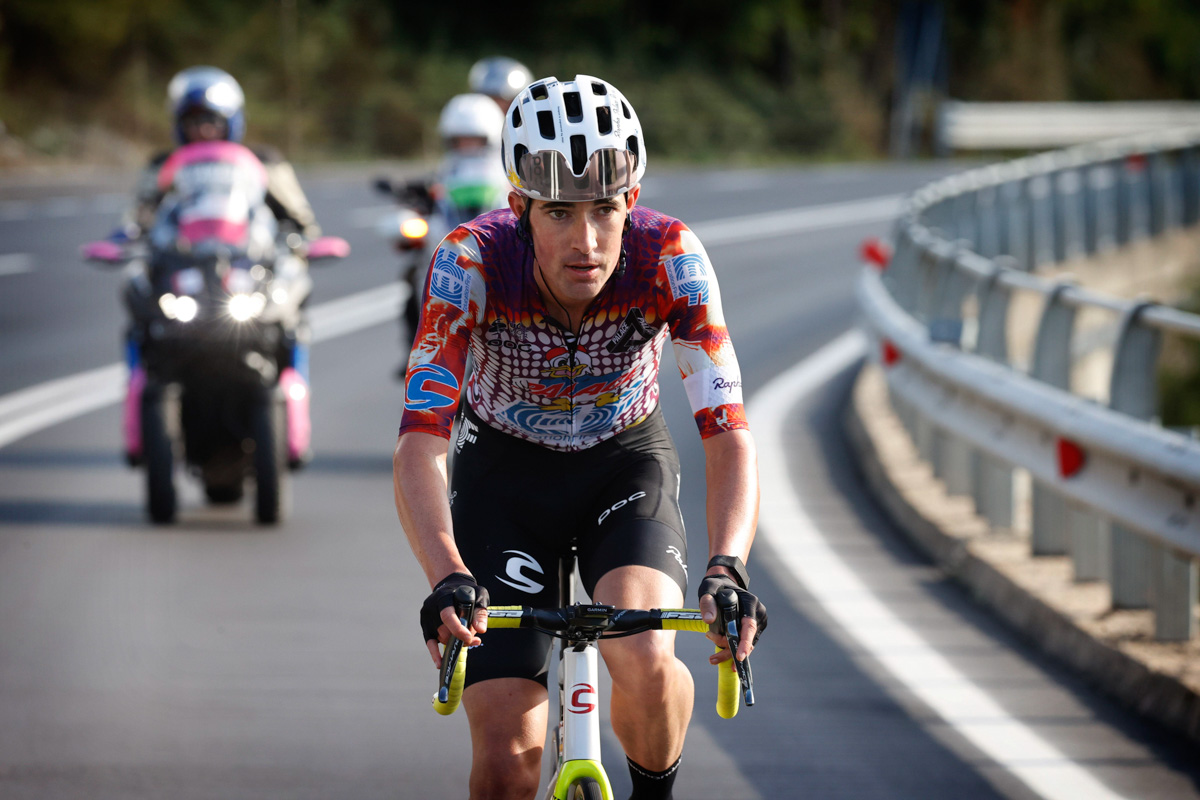 3級山岳で独走に持ち込んだジェームス・フェラン(オーストラリア、EFプロサイクリング)