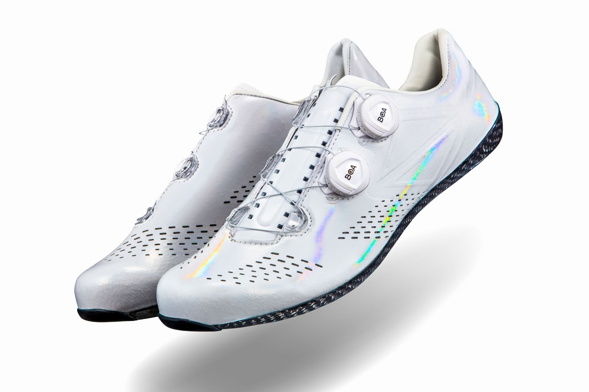 スパカズ Kazze(White Holo)