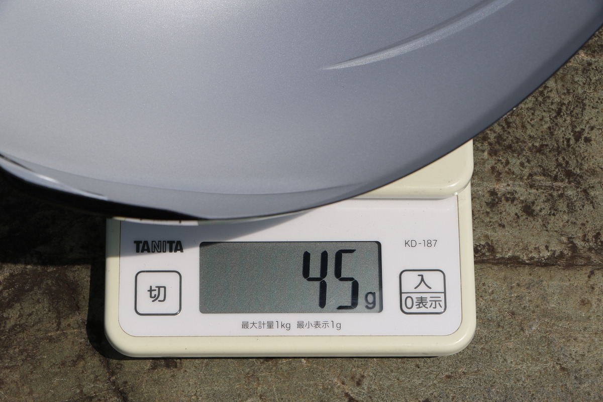 オーバーシェルの実測重量 45g(S/Mサイズ)