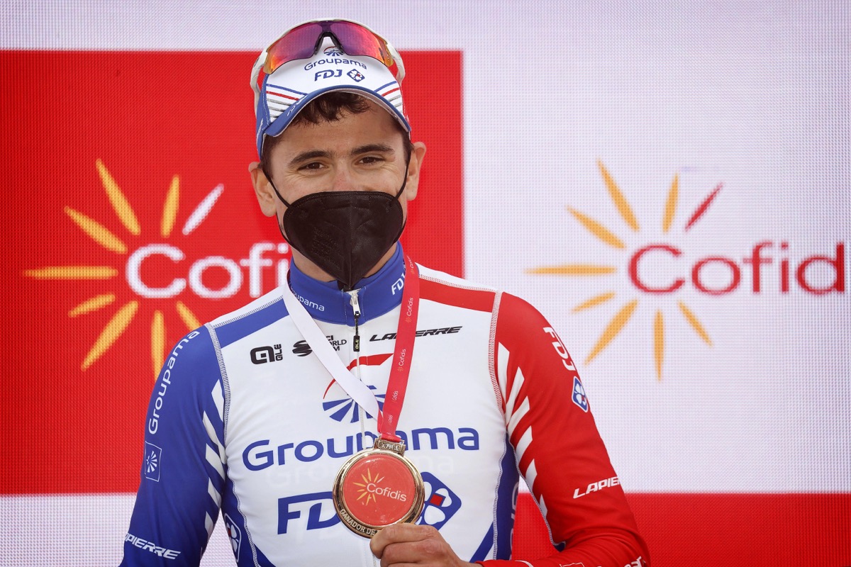 初のグランツールステージ表彰台に立つダヴィ・ゴデュ(フランス、グルパマFDJ)