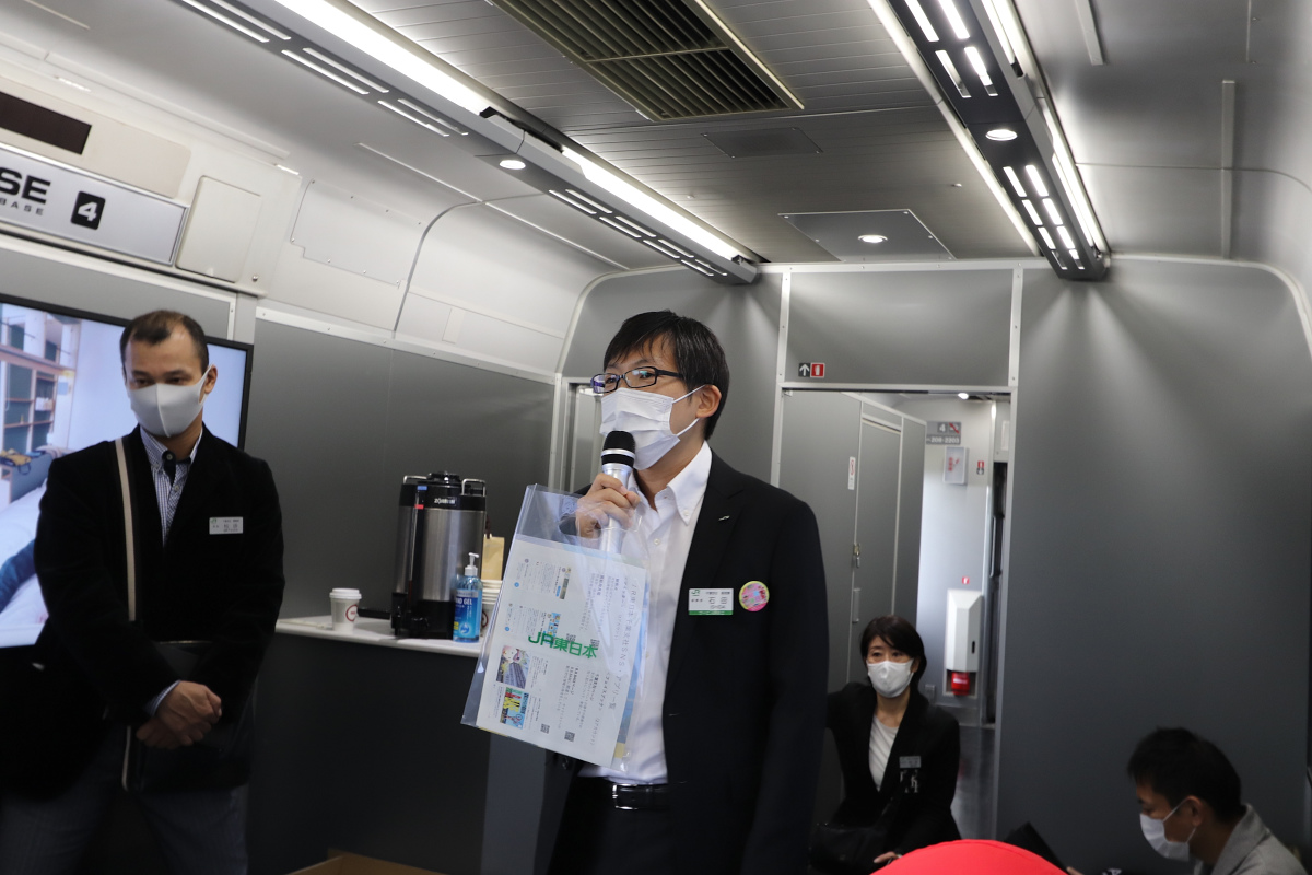 JR東日本千葉支社の石田さんからB.B.BASEのクイズを交えたご挨拶