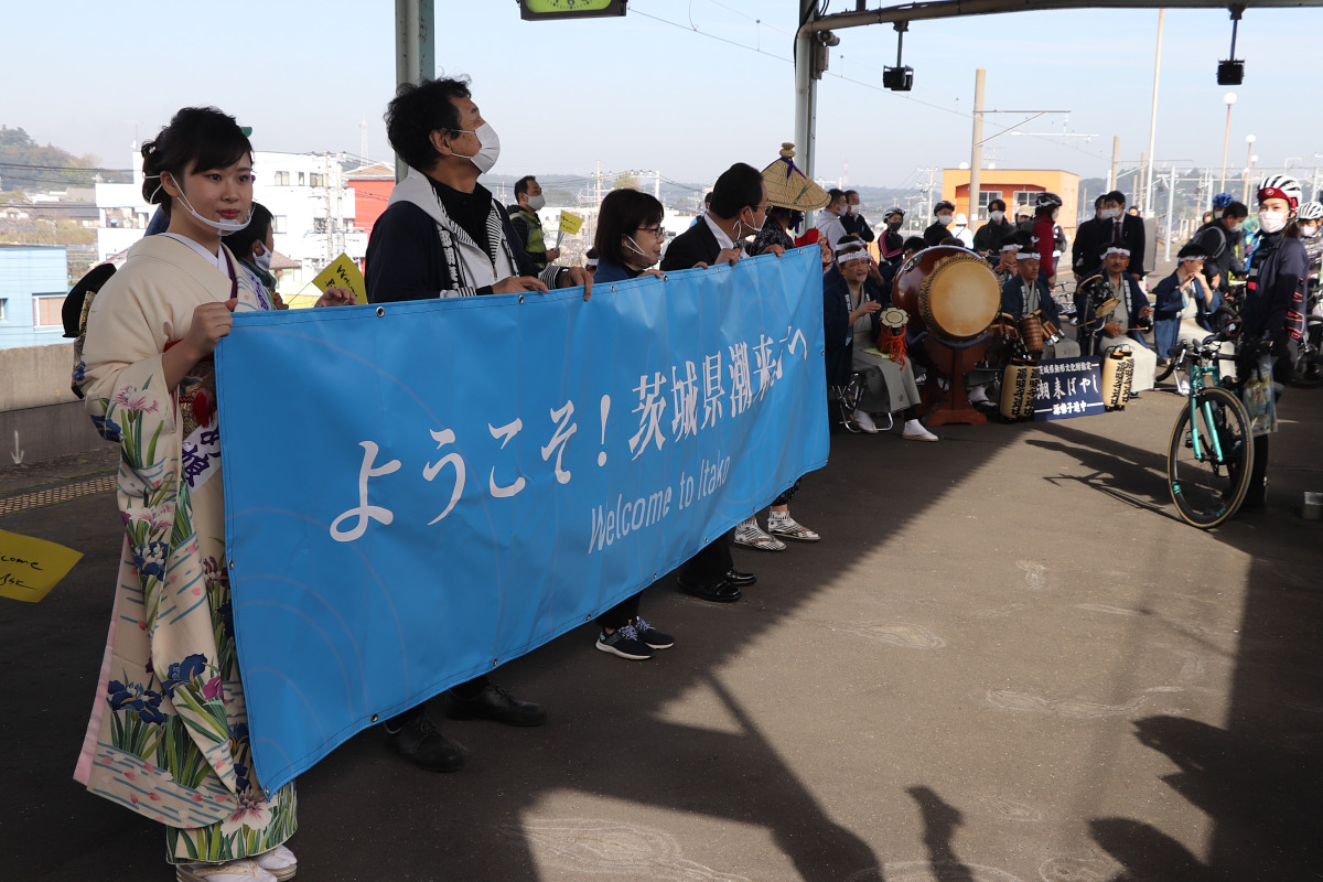 地元住民の方々が歓迎してくれた