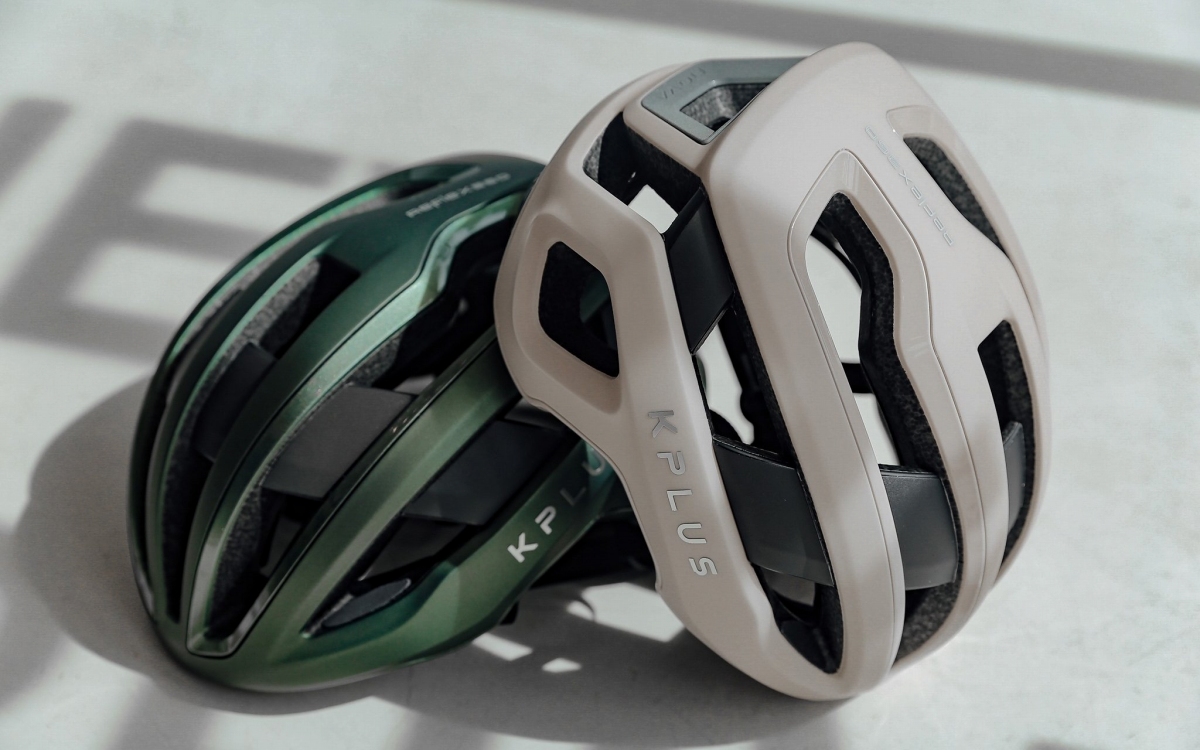 ケープラス NOVA -Special edition-(MIDNIGHT GREEN、SANDBEIGE)